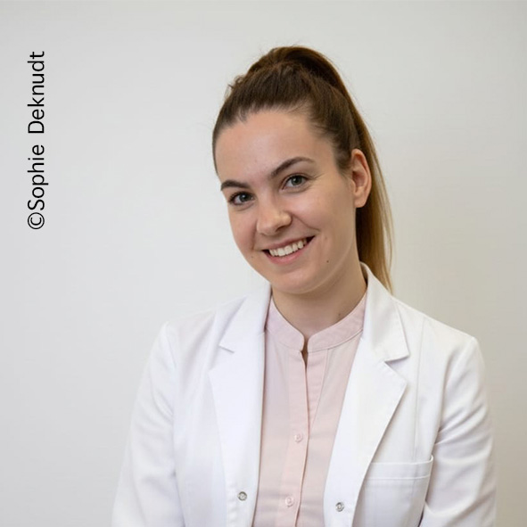 Yolanda Martínez (@lacadenasaludable) 